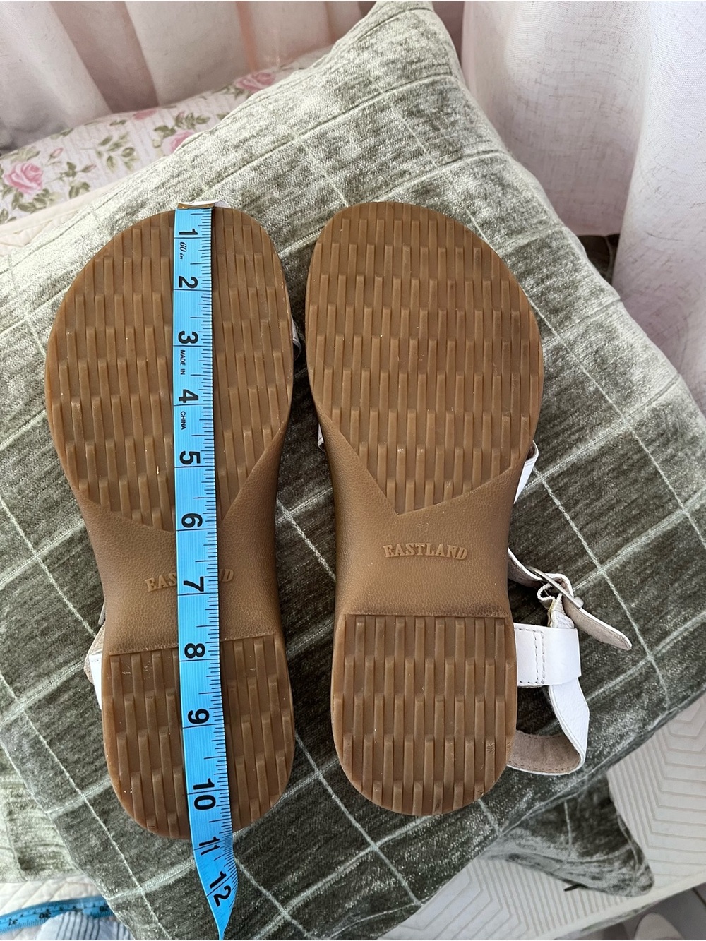 Eastland White Leather Crisscross Slingback Sandals - Picture 8 of 9